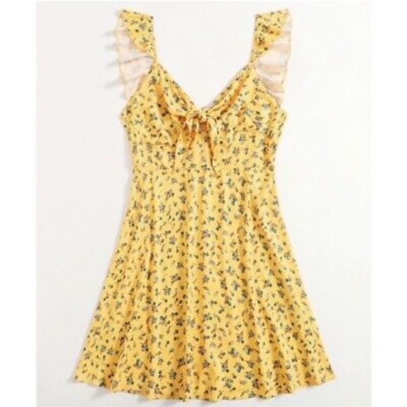 Dresses & Skirts - Women's Ruffle Trim Knot Front Ditsy Floral Dress